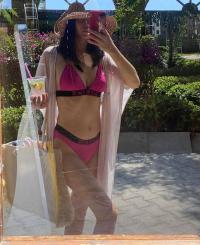 Esenler Escort Bayan Dilekle Sıcak Dokunuşların Kadını